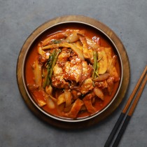 매콤돌문어볶음 300g