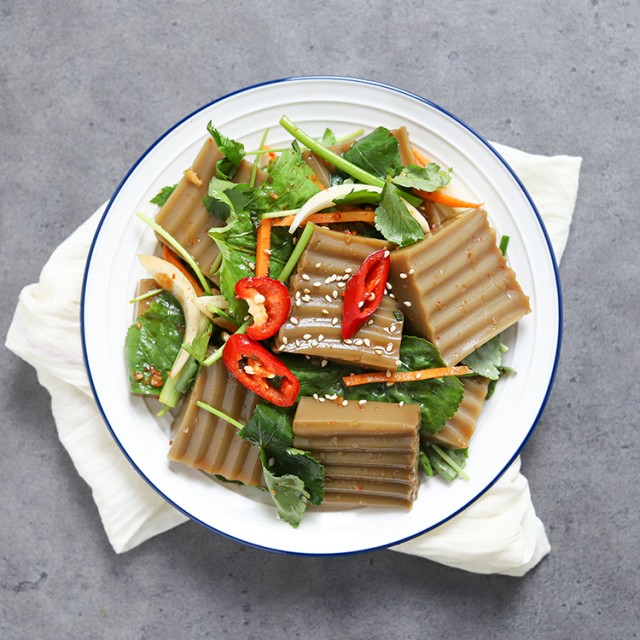 봄나물도토리묵무침 380g