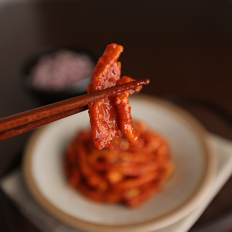 꼬독꼬독무말랭이무침 100g